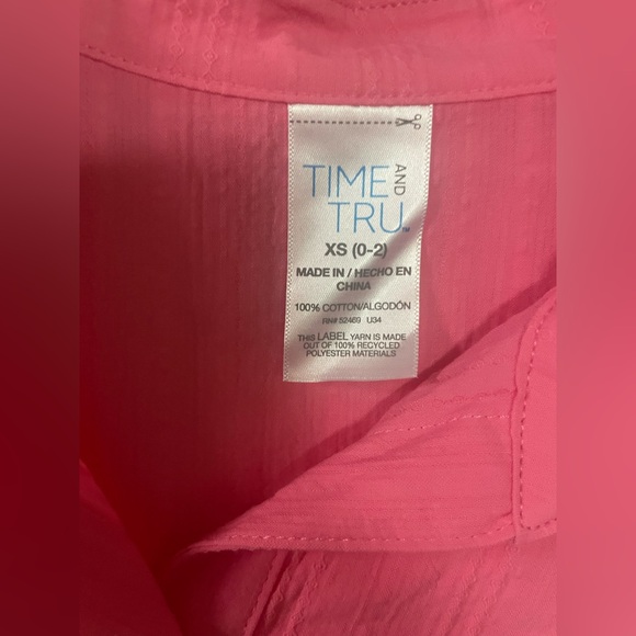 🔴 3/$12 Pink Missy‎ Swim Cover-Up Long-sleeved shirt! NWT! Size XS. - Picture 2 of 2